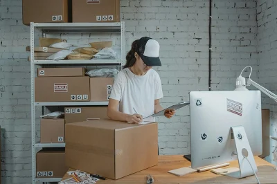 packaging_girl_03